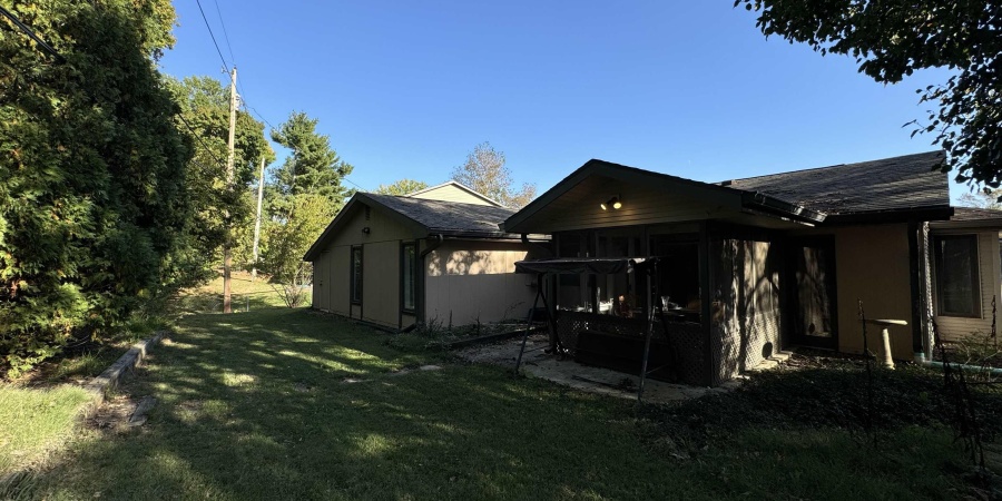 603 E Wellington Court, Bloomington, Indiana 47401-8763,MLS,202439628