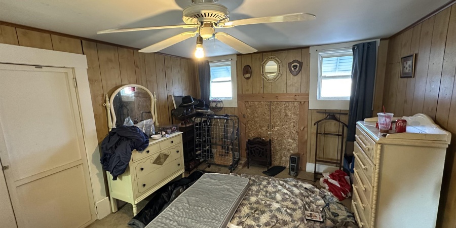 2113 WASHINGTON AVE, Bedford, Indiana 47421,MLS,202447740