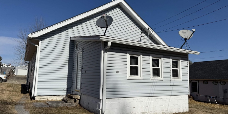 1310 2nd Street, Bedford, Indiana 47421,MLS,202504346