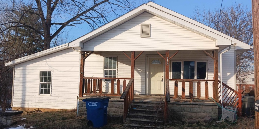 1907 11th Street, Bedford, Indiana 47421,MLS,202505665