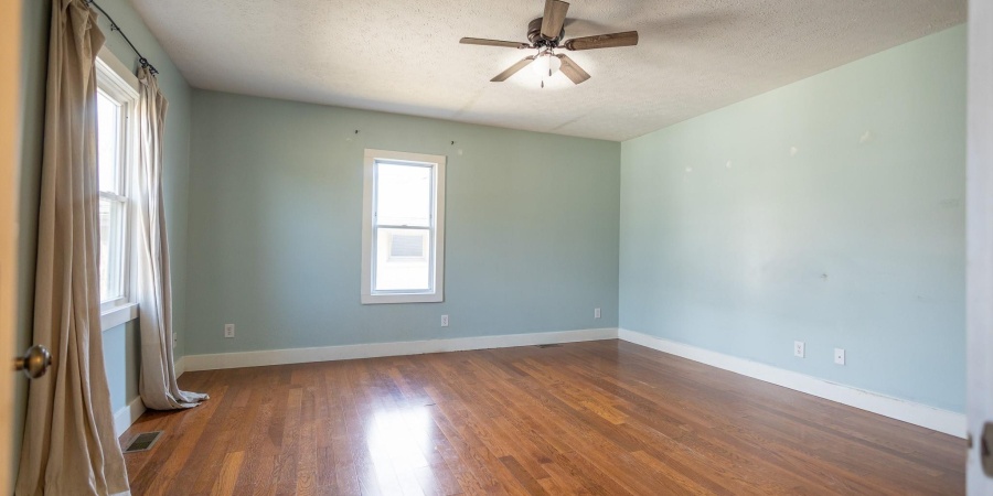 2123 Park Avenue, Bedford, Indiana 47421,MLS,202506090