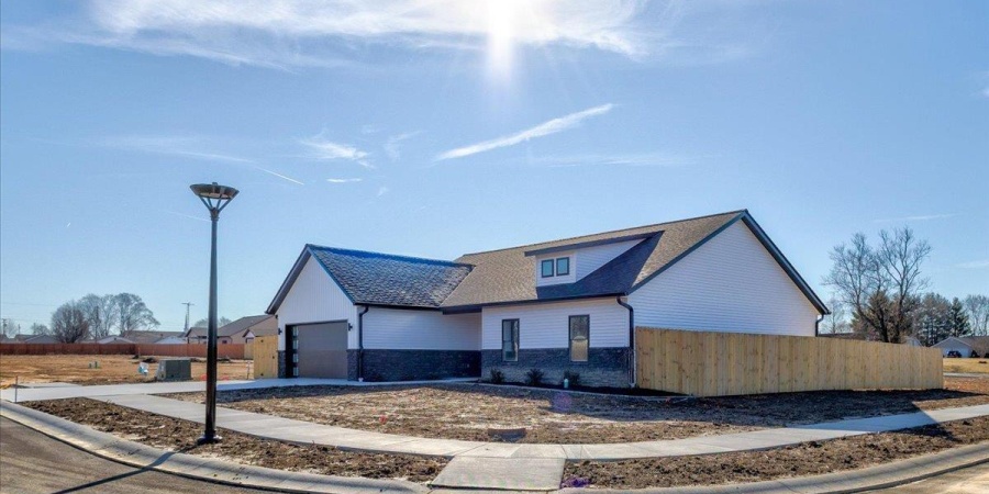 2112 Aruba Drive, Bedford, Indiana 47421,MLS,202506353