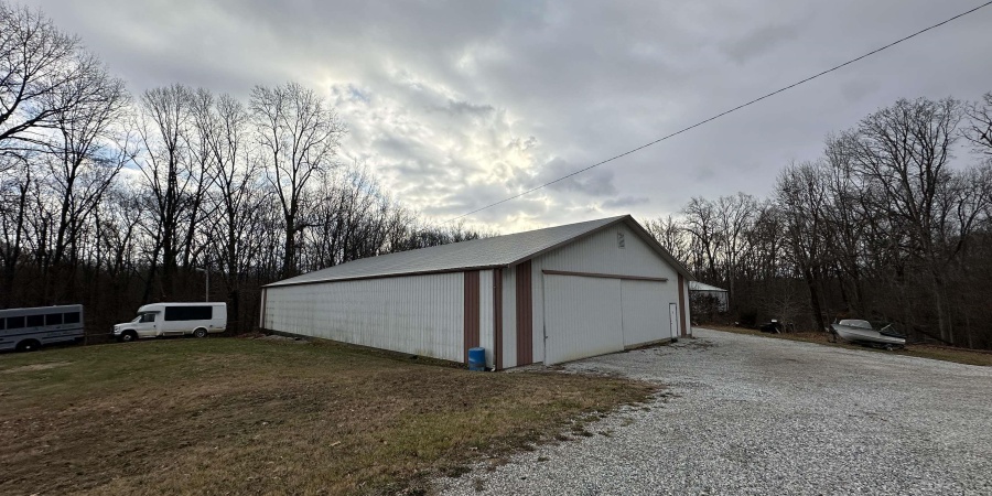 8313 S Fairfax Road, Bloomington, Indiana 47401-8957,MLS,202507924