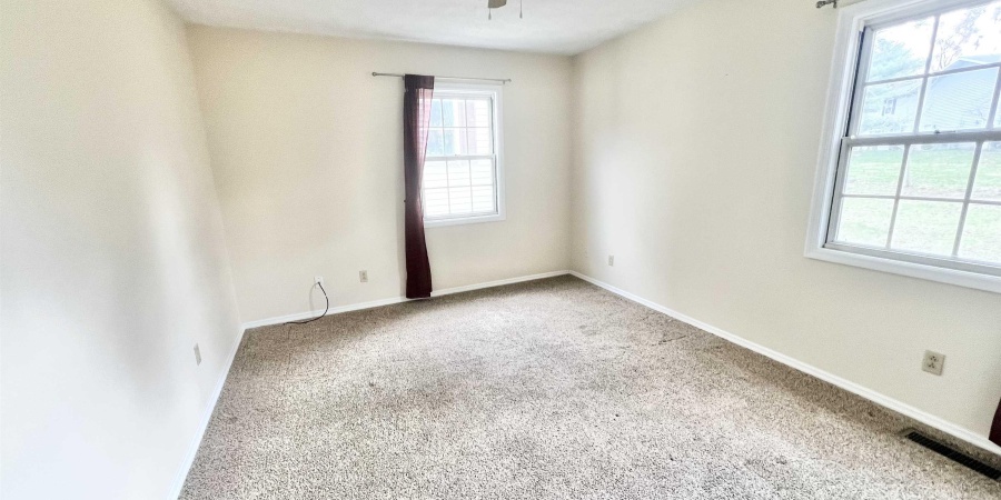 3840 S Laurel Court, Bloomington, Indiana 47401,MLS,202510175