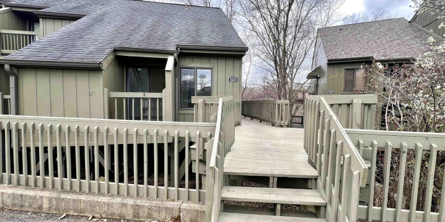 9322 S Lake Ridge Drive, Bloomington, Indiana 47401,MLS,202512139