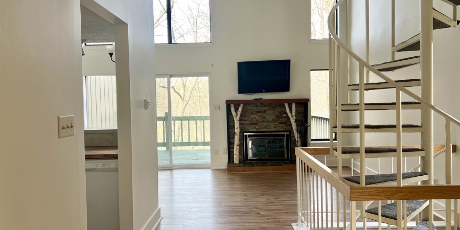 9322 S Lake Ridge Drive, Bloomington, Indiana 47401,MLS,202512139