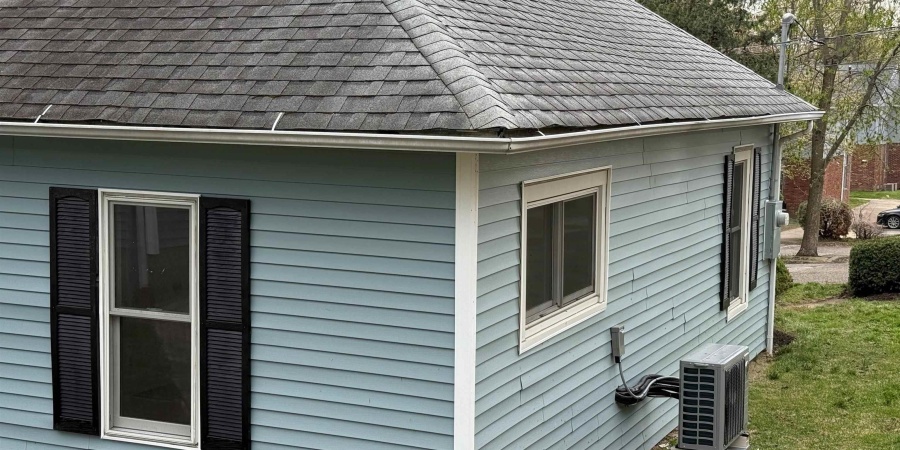 226 E Groves Street, Bloomfield, Indiana 47424,MLS,202513379