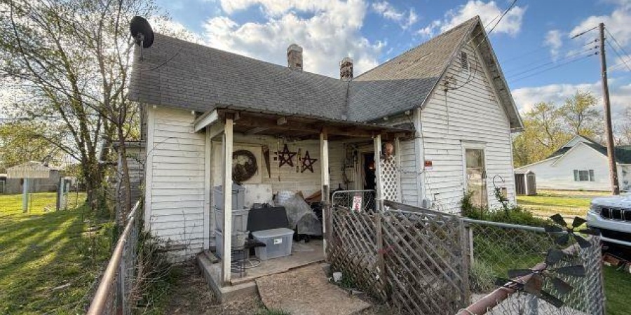 517 S Meridian Road, Mitchell, Indiana 47446,MLS,202513656