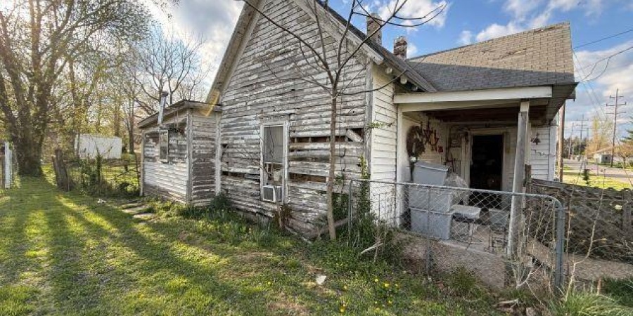 517 S Meridian Road, Mitchell, Indiana 47446,MLS,202513656