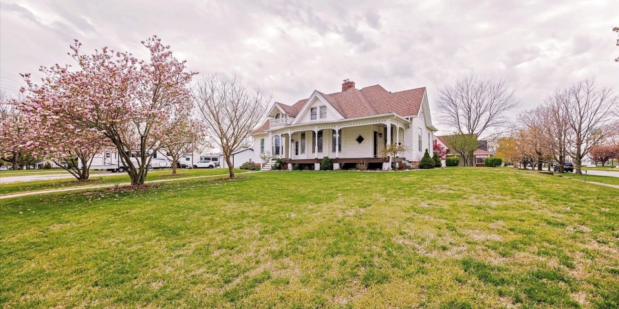 403 W Main Street, Worthington, Indiana 47471,MLS,202513707