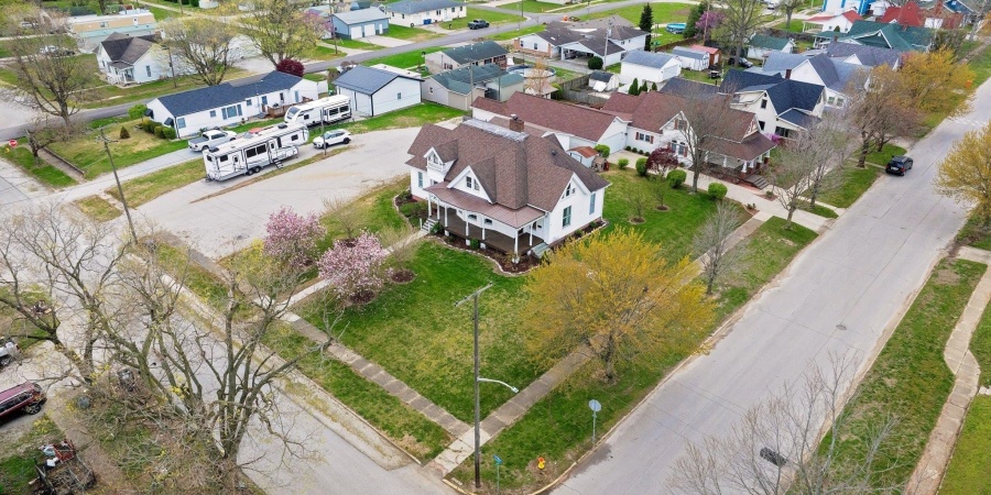 403 W Main Street, Worthington, Indiana 47471,MLS,202513707