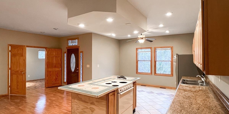 3891 E Regents Circle, Bloomington, Indiana 47401,MLS,202513982