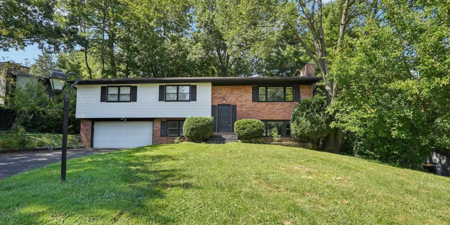 443 E Blue Ridge Drive, Bloomington, Indiana 47408,MLS,202514072