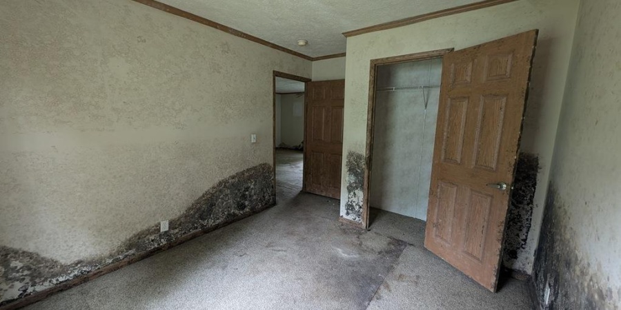 1500 N Algood Drive, Bloomfield, Indiana 47424-5935,MLS,202514096