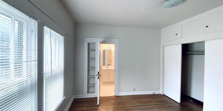 214 E 11th Street, Bloomington, Indiana 47408,MLS,202514915