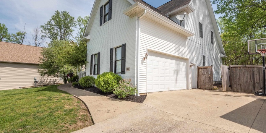 2711 S Silver Creek Drive, Bloomington, Indiana 47401,MLS,202514900