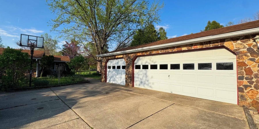 966 Peerless Road, Bedford, Indiana 47421,MLS,202514994
