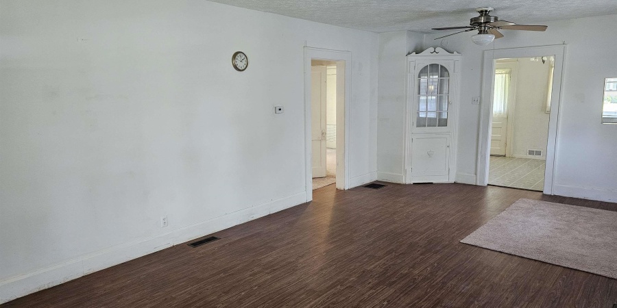 2214 I Street, Bedford, Indiana 47421,MLS,202515039