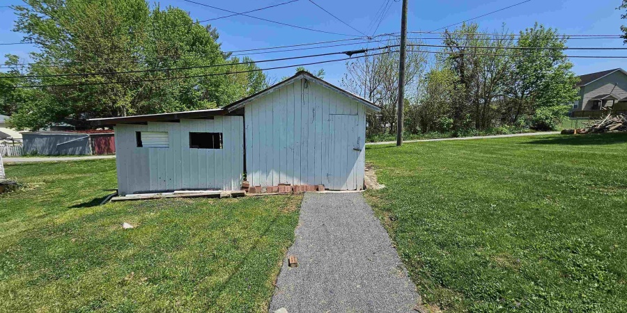 2214 I Street, Bedford, Indiana 47421,MLS,202515039