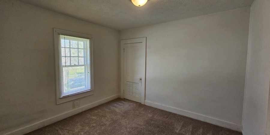 2214 I Street, Bedford, Indiana 47421,MLS,202515039