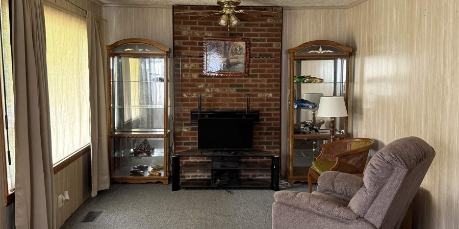 8563 S OLD ST RD 37, Bloomington, Indiana 47403,MLS,202515280