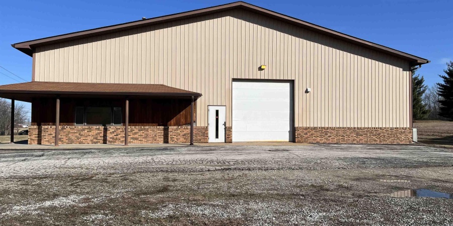 2460 N Curry Pike, Bloomington, Indiana 47404,MLS,202515426