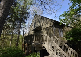 9126 S Pointe Ridge Lane, Bloomington, Indiana 47401,MLS,202515340