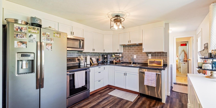 3702 W Stafford Drive, Bloomington, Indiana 47403,MLS,202515347