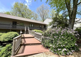 1843 E Waters Edge Drive, Bloomington, Indiana 47401,MLS,202515421