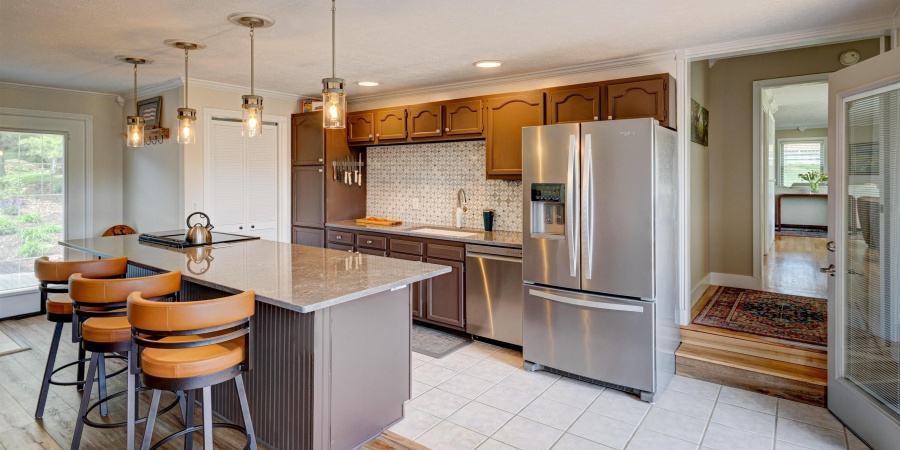 1120 CRAWFORD B Drive, Bedford, Indiana 47421,MLS,202515431