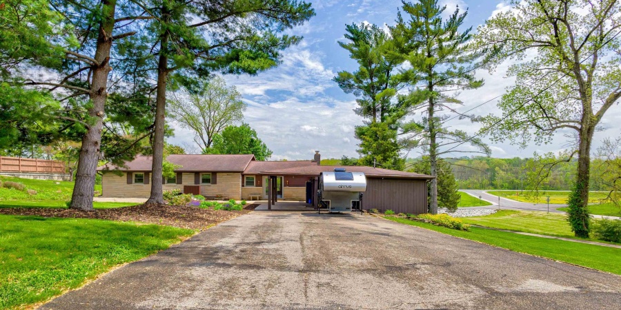 1120 CRAWFORD B Drive, Bedford, Indiana 47421,MLS,202515431