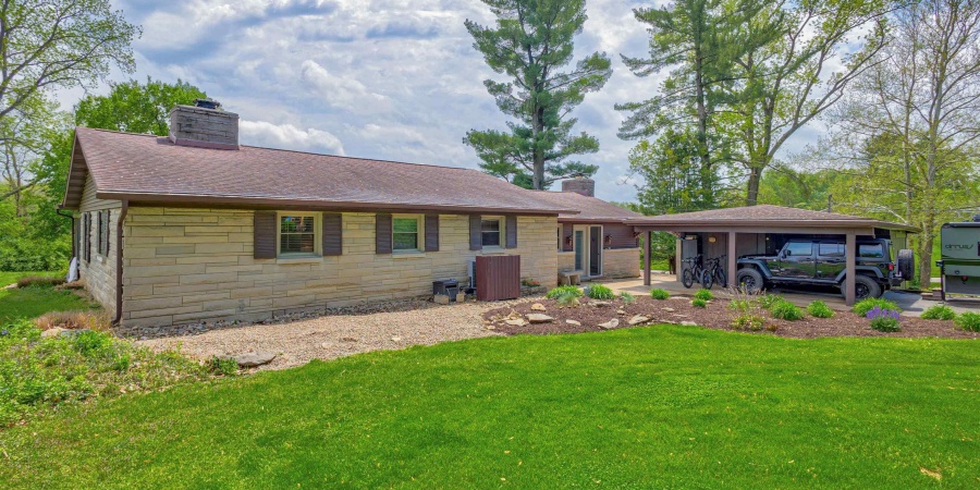 1120 CRAWFORD B Drive, Bedford, Indiana 47421,MLS,202515431