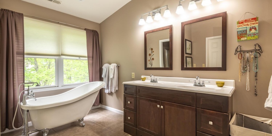 2208 E Autumn Drive, Bloomington, Indiana 47401,MLS,202515462