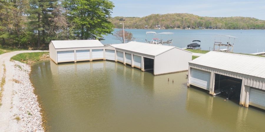 8015 N Lakeview Drive, Unionville, Indiana 47468,MLS,202515528