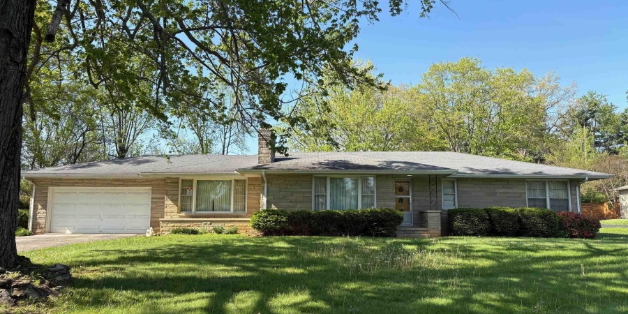 301 E Glendora Drive, Bloomington, Indiana 47408,MLS,202515564