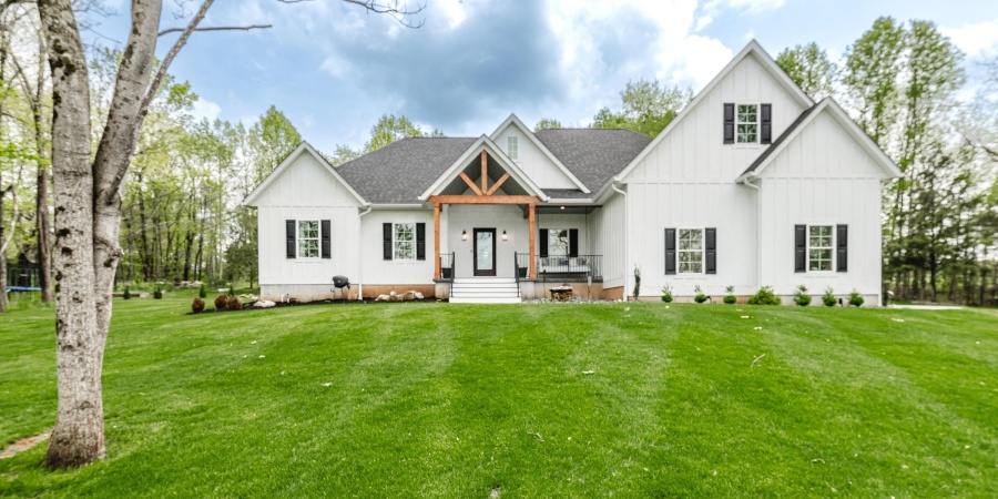 1284 E Zinnia Drive, Bloomington, Indiana 47401,MLS,202515684