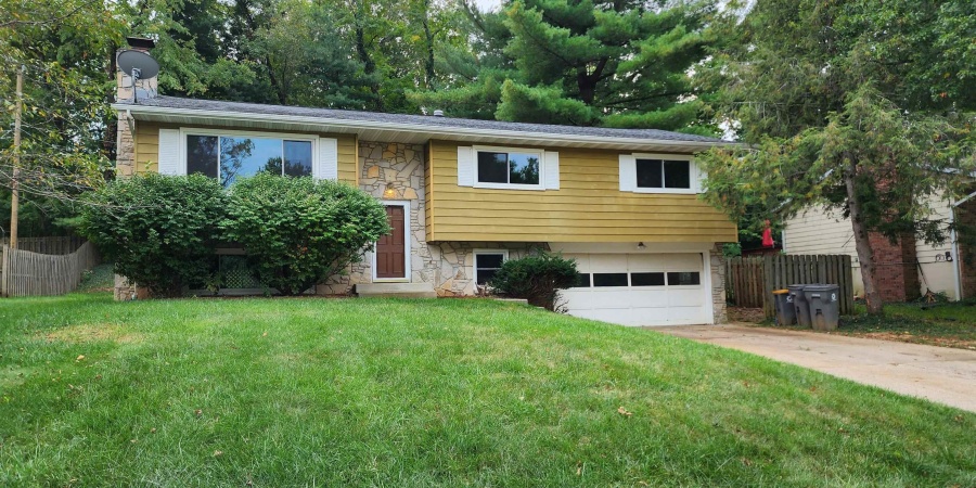 708 E Eddington Court, Bloomington, Indiana 47401-8739,MLS,202515709