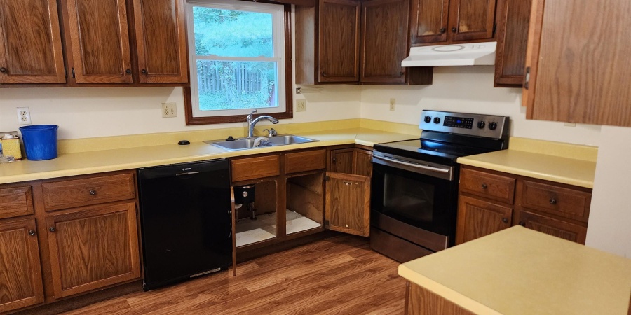 708 E Eddington Court, Bloomington, Indiana 47401-8739,MLS,202515709