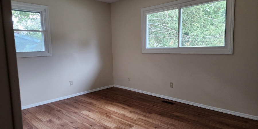 708 E Eddington Court, Bloomington, Indiana 47401-8739,MLS,202515709