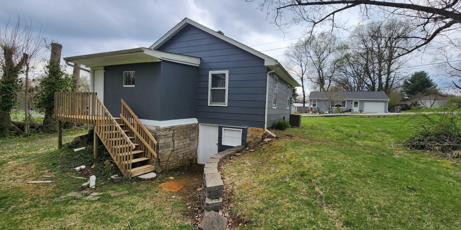 820 W Ralston Drive, Bloomington, Indiana 47403-3406,MLS,202515892