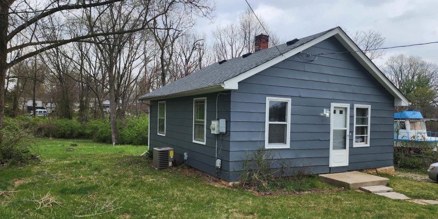 820 W Ralston Drive, Bloomington, Indiana 47403-3406,MLS,202515892