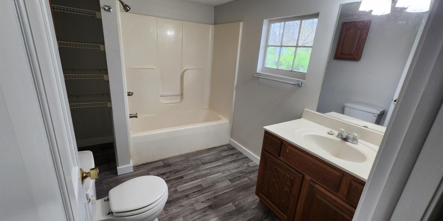 820 W Ralston Drive, Bloomington, Indiana 47403-3406,MLS,202515892