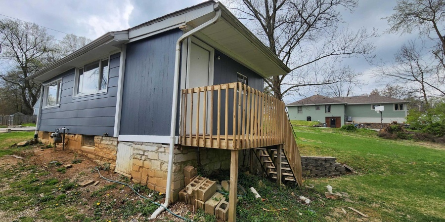 820 W Ralston Drive, Bloomington, Indiana 47403-3406,MLS,202515892