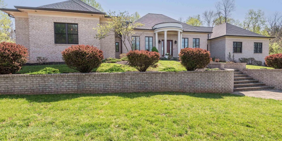 9225 S Foggy Ridge Lane, Bloomington, Indiana 47401,MLS,202516077