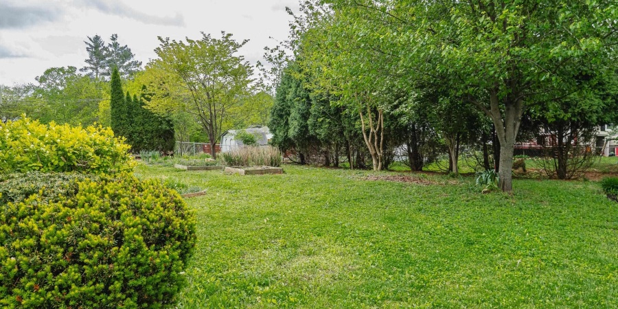 1416 E Clairmont Place, Bloomington, Indiana 47401,MLS,202516385