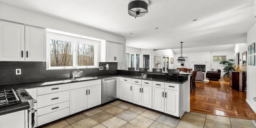 3730 E Devonshire Court, Bloomington, Indiana 47408,MLS,202516503