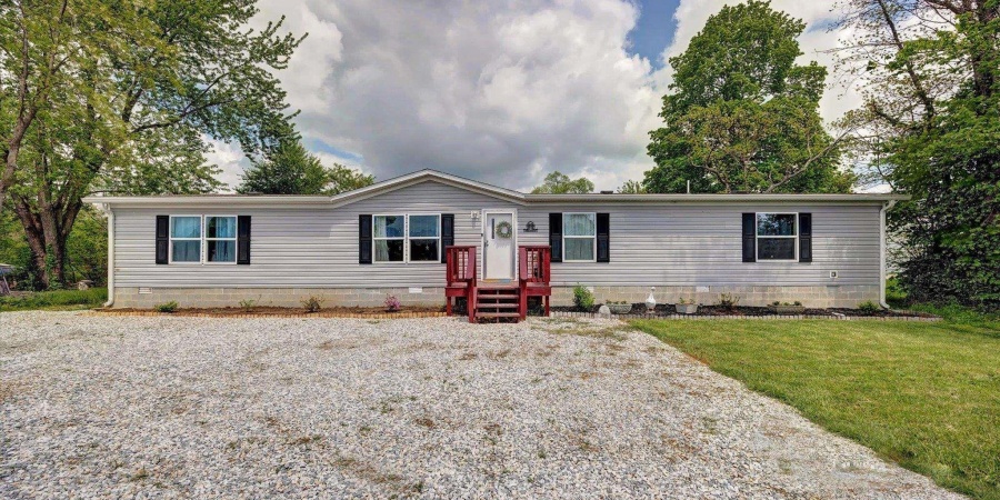 2106 E 24th Street, Bedford, Indiana 47421,MLS,202516521