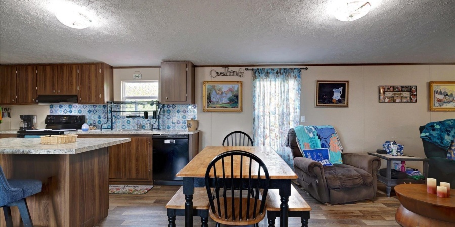 2106 E 24th Street, Bedford, Indiana 47421,MLS,202516521