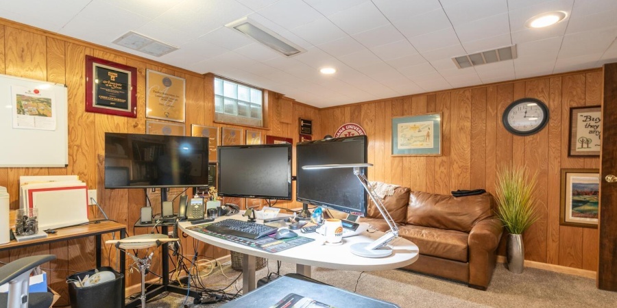 1008 S Meadowbrook Drive, Bloomington, Indiana 47401,MLS,202516528