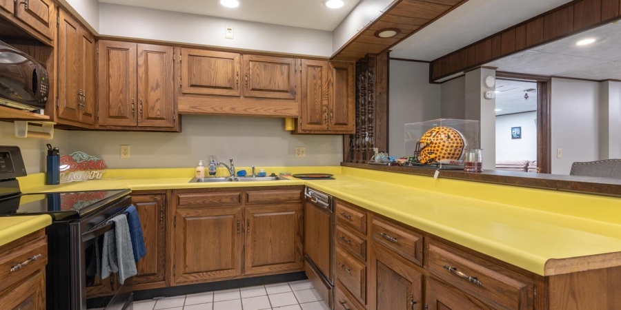1008 S Meadowbrook Drive, Bloomington, Indiana 47401,MLS,202516528